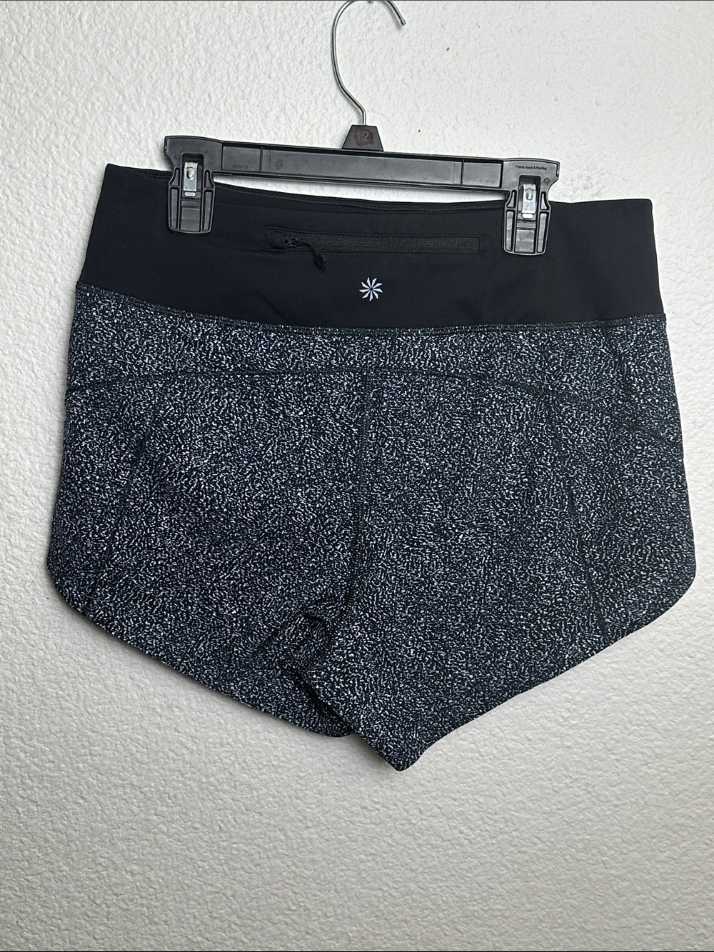 Athleta Run With It 3" Running Shorts Womens Medium Black Lined Activewear XS